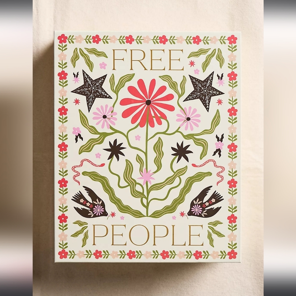 Free People Gift Bundle - Picture 3 of 3